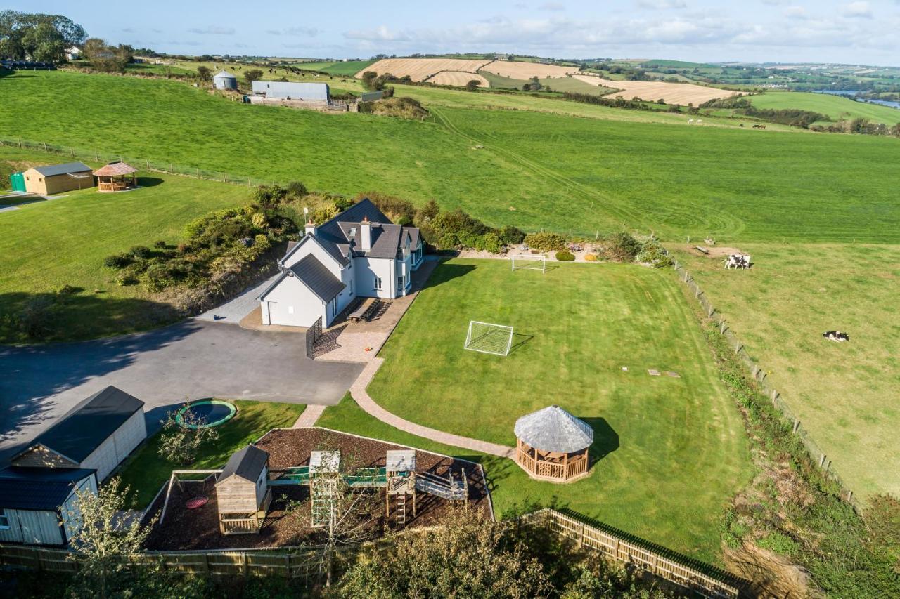 Four Winds,Kinsale Town,Exquisite Holiday Homes,Sleeps 26 מראה חיצוני תמונה