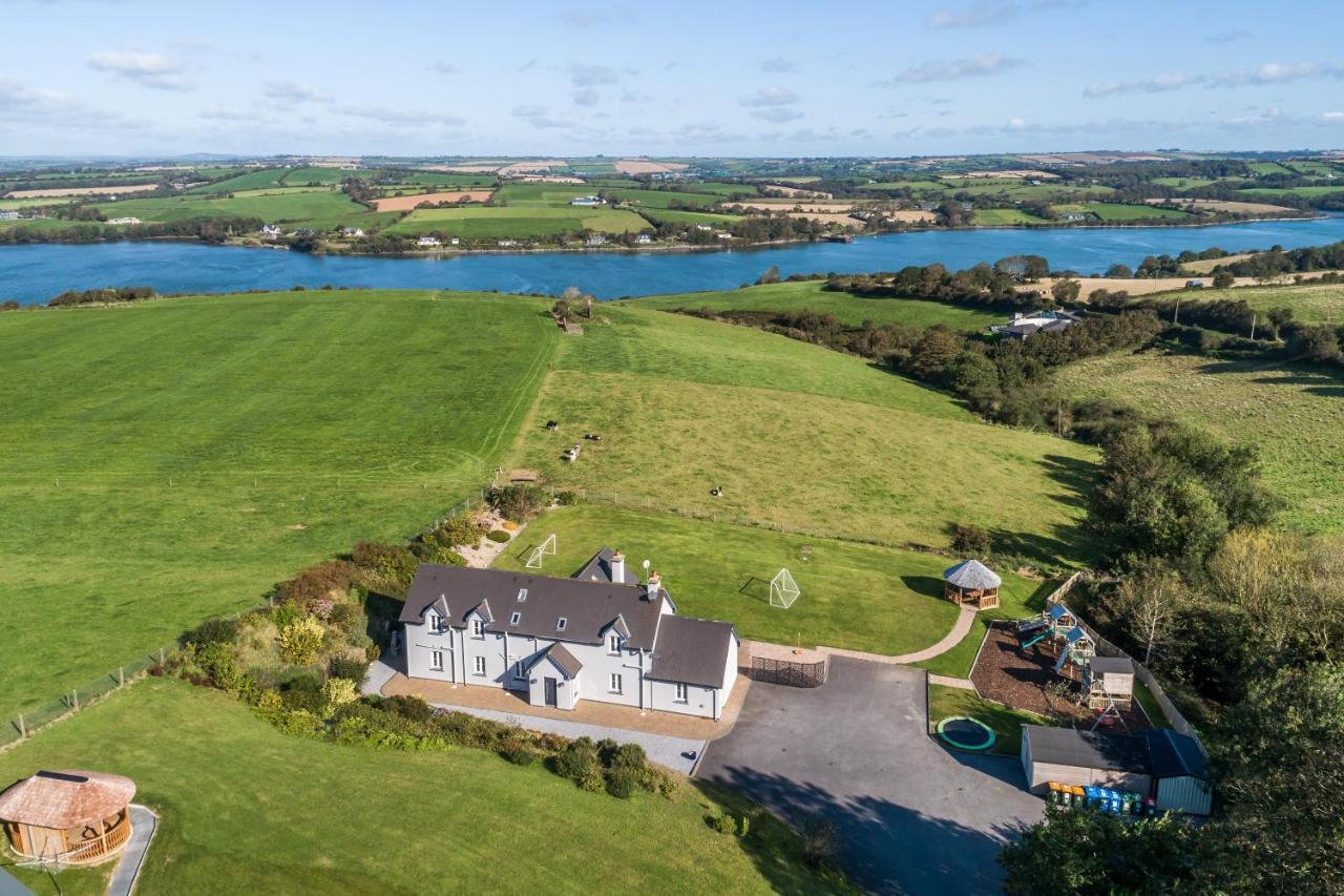 Four Winds,Kinsale Town,Exquisite Holiday Homes,Sleeps 26 מראה חיצוני תמונה