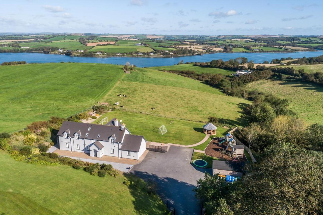 Four Winds,Kinsale Town,Exquisite Holiday Homes,Sleeps 26 מראה חיצוני תמונה