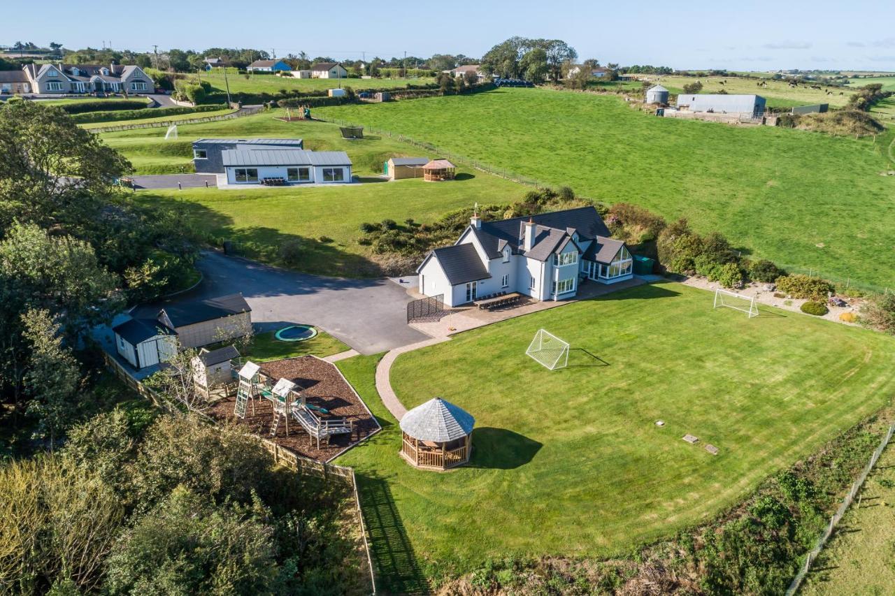 Four Winds,Kinsale Town,Exquisite Holiday Homes,Sleeps 26 מראה חיצוני תמונה