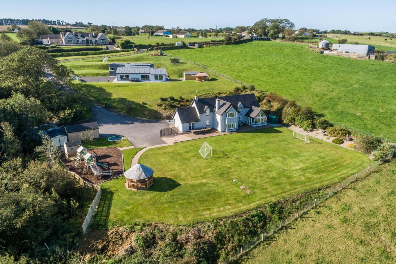 Four Winds,Kinsale Town,Exquisite Holiday Homes,Sleeps 26 מראה חיצוני תמונה
