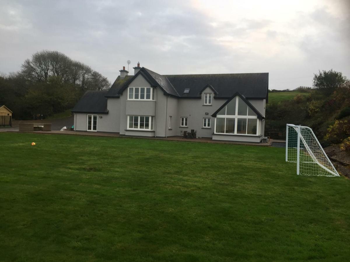 Four Winds,Kinsale Town,Exquisite Holiday Homes,Sleeps 26 מראה חיצוני תמונה