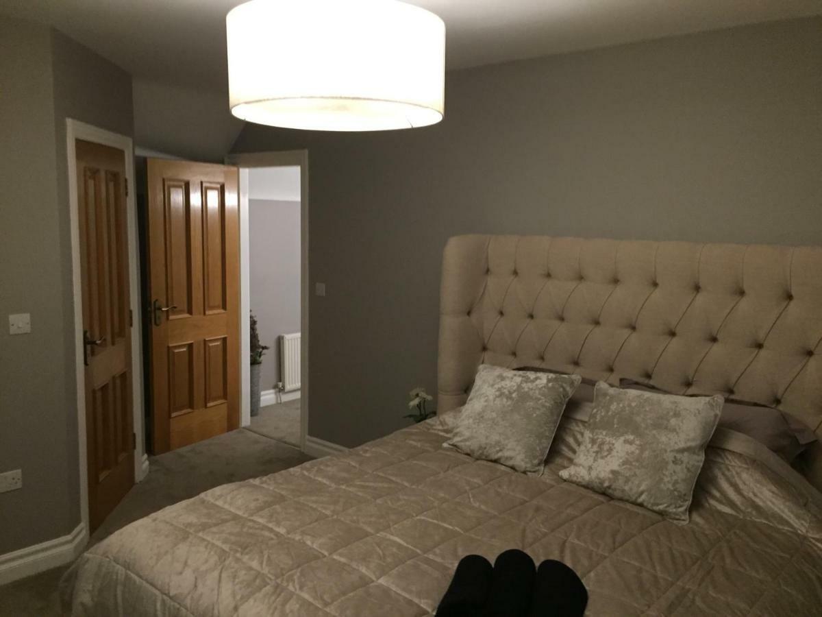 Four Winds,Kinsale Town,Exquisite Holiday Homes,Sleeps 26 מראה חיצוני תמונה