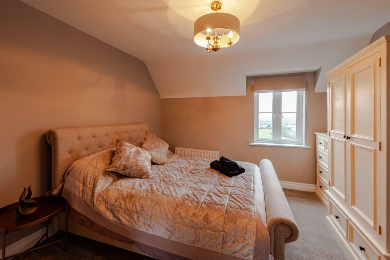 Four Winds,Kinsale Town,Exquisite Holiday Homes,Sleeps 26 מראה חיצוני תמונה